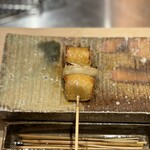 焼き鳥 こと - 「腿の抱き身」