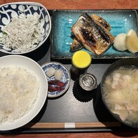 魚坐 - 