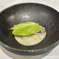 Hirovanna - ⑥太刀魚の炙り フキノトウと豆乳のソース 子持ち高菜 こごみ ウルイ