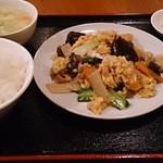 Ginrai - 豚肉と木耳、玉子炒め