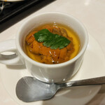 酒場わたなべ - 雲丹茶碗蒸し美味しすぎる！無限に食べたい！チーズのような風味だけど、チーズは入ってなくて、だし、たまご、生クリームだけらしい。。それでこんな旨いなんてすごーい！