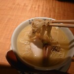 永来権 - 〆の鶏白湯ラーメン((o(^∇^)o))麺リフト～☆