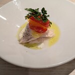 やきとり 児玉 - 「とりムネ肉とモッツァレラのサラダ」。カプレーゼみたいで美味しかったです♪