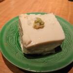 永来権 - お口直し①湯葉豆腐♪お塩がかかっております♡