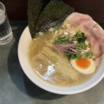 メヂカそば 吟魚 - 上中華の塩ラーメン