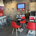 美らイチゴ - 店内イチゴカラー