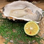 たが和 - 厚岸産の生ガキ
