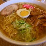 Kamejirou - ラーメン大盛+メンマトッピング（690円）