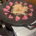 やまちゃんのジンギスカン - ショルダーとおかわりもやし