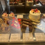 Chocolaterie&Bar ROND-POINT by Hirofumi Tanakamaru - 