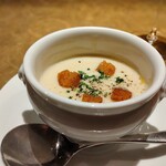 シャテーニュ - 新玉葱のポタージュスープ