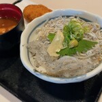 鎌倉小町通屋台 海鮮丼屋台 - 