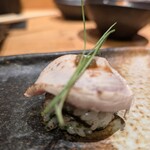 鳥megu - 鳥たたきのにぎり飯