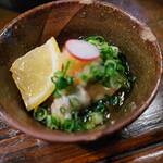 魚や 旬平 - 生牡蠣ポン酢