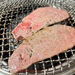 焼肉ホルモン はねいし - 