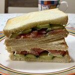 日進堂 - イギリスパンのサンドイッチ♪