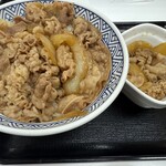 吉野家 - 肉だく牛丼（アタマの大盛り）
