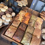 ステッピン - 店内のパン