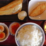 福島鎌田食堂 - 焼き魚定食＋２品（真上）