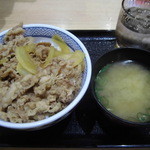 吉野家 - 牛丼（並）＋みそ汁