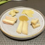 Mr.Porcino - チーズ盛り合わせ