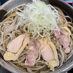 そば処 萬乃助 - 肉そばのアップ