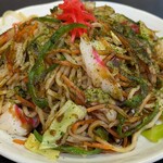 いわ瀬 - キャベツ・肉・人参・玉ねぎ・ピーマン・なると♪