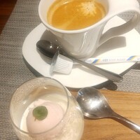 トラットリア イル レガーロ - 