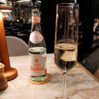 ジャヌ メルカート - ミネラル、スパーリング