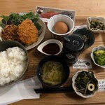 居酒屋 岡山農業高校レストラン - キャベツたっぷりミンチカツランチ