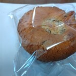 モジャ カフェ - バナナとチョコレートチップのカップケーキ