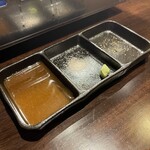 焼肉 とよなか流 - タレ・塩・ブラックペッパー