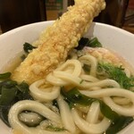 うどん居酒屋 江戸堀 - 丼の中に投入