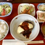 居酒屋しげ - 料理写真:日替わりランチ(おまかせ)¥850
