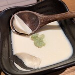 座 - 小鉢①「なめらか豆腐」