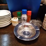 おろちの樽 - テーブル