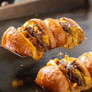 香ばしくカリっとした食感が自慢！当店名物・切ったやつを満喫◎