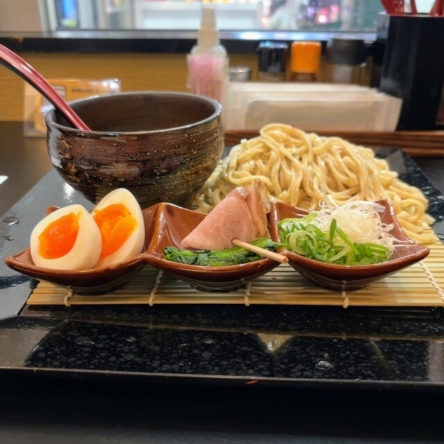 博多海老豚骨ラーメン 維櫻 - 中洲川端/ラーメン | 食べログ