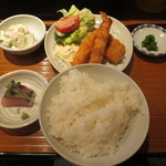 京極食堂　奈於 - エビと白身魚の定食　850円