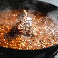 和牛頬肉の白ワイン煮込み