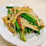 町中華 たいちゃん - ニンニクの芽炒め