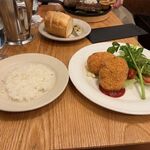 つばめグリル - ほたてクリームコロッケ　ご飯小