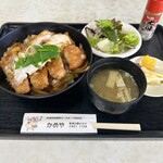 亀屋 - 料理写真:かつ丼(上)