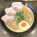 御麺　麦　一等兵 - とんコクみそラーメン