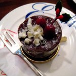 エミリー・フローゲ - ('09/12)ショコラフランボワーズのケーキ