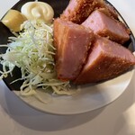 鳥椿 鶯谷朝顔通り店 - ハムカツ　厚さ3.5センチ（当社比）？