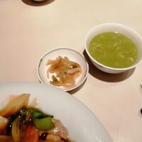 中国飯店 市ヶ谷店 - 搾菜と青豆のスープ 中国飯店 市ヶ谷店 - 搾菜と青豆のスープ