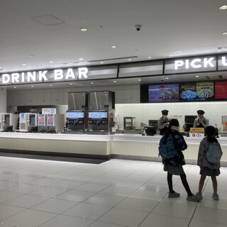 新宿ピカデリー コンセッション_2