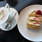 THE GRAND LOUNGE - 最後にマキシムのナポレオンパイ