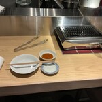 高円寺 焼肉ここち - カウンターセット